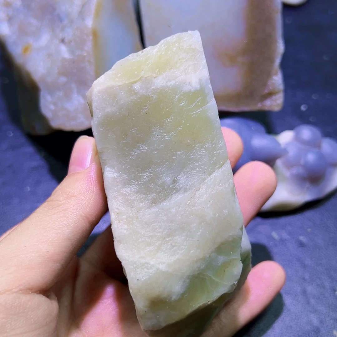 和田玉（糖玉）未镶嵌珠宝半成品