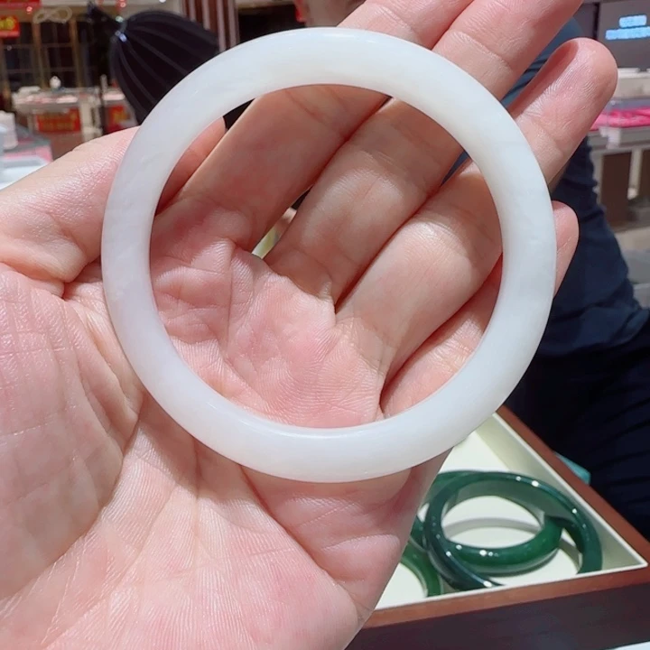 未镶嵌手镯和田玉626
