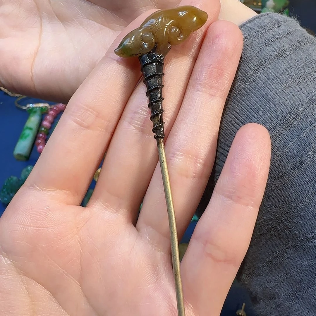 颈饰合金翡翠家***?