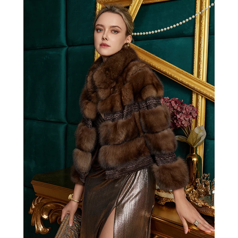 2025年冬季新款女装大衣女外套Z24196