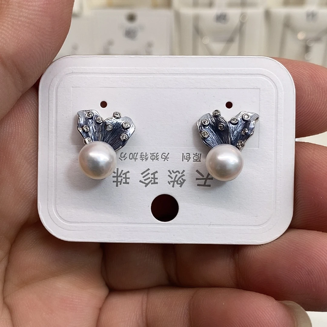 银S925镶嵌耳饰淡水珍珠