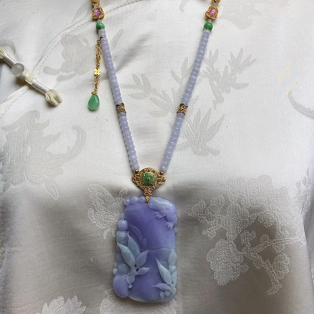 翡翠颈饰未镶嵌天然