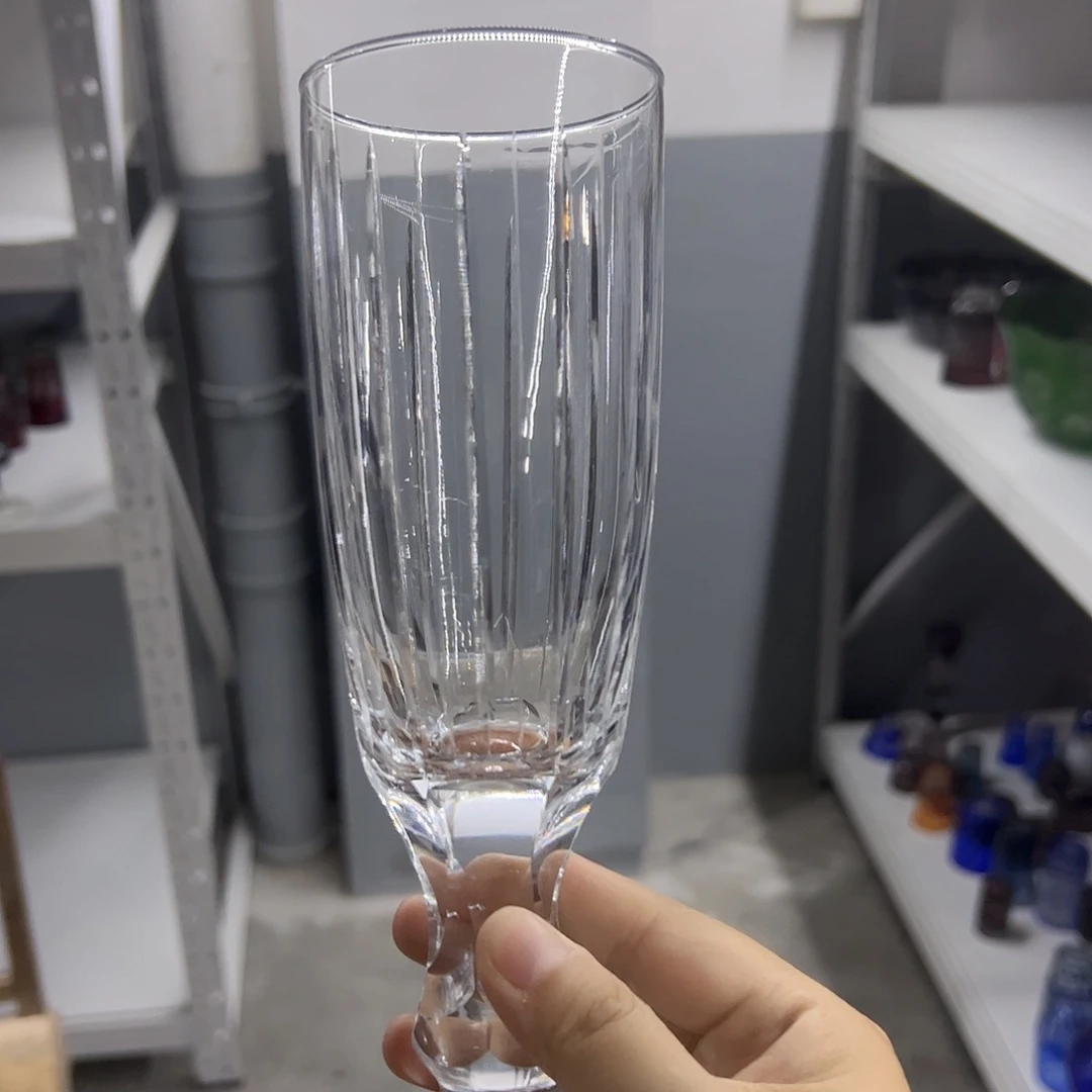 水晶玻璃平底款微瑕一个