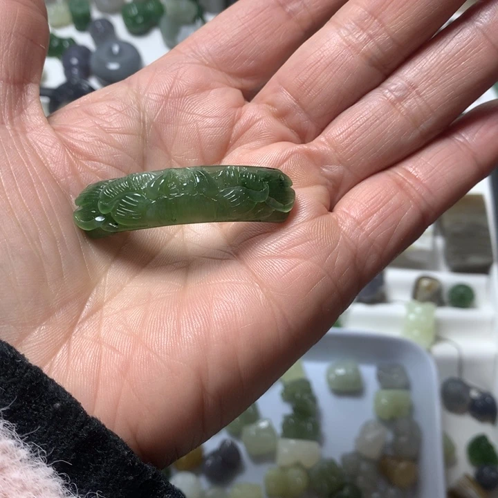 和田玉（糖玉）未镶嵌珠宝奇石