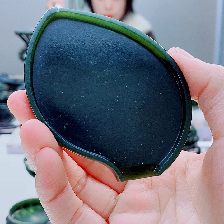 和田玉未镶嵌摆件