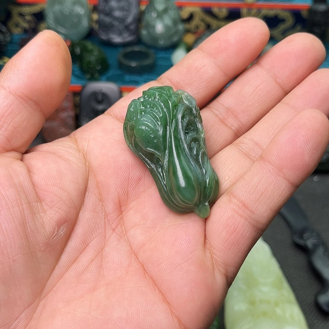 和田玉颈饰未镶嵌各****盘