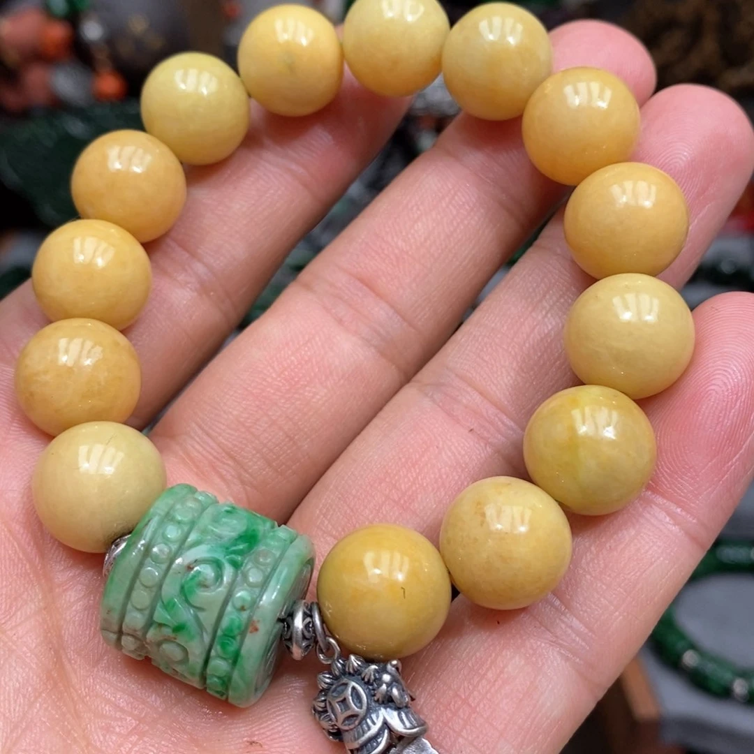 翡翠手链未镶嵌漂亮美眉