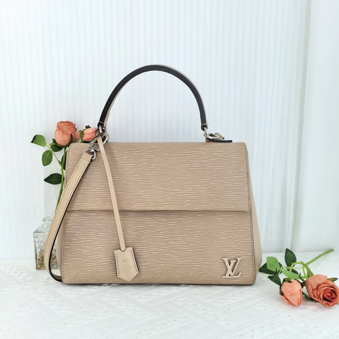 95新 LouisVuitton/路易威登 LV时尚手提斜挎包918 0242