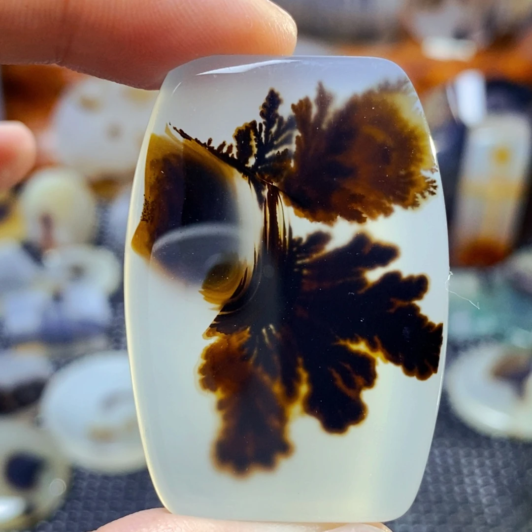 玛瑙/玉髓未镶嵌珠宝奇石