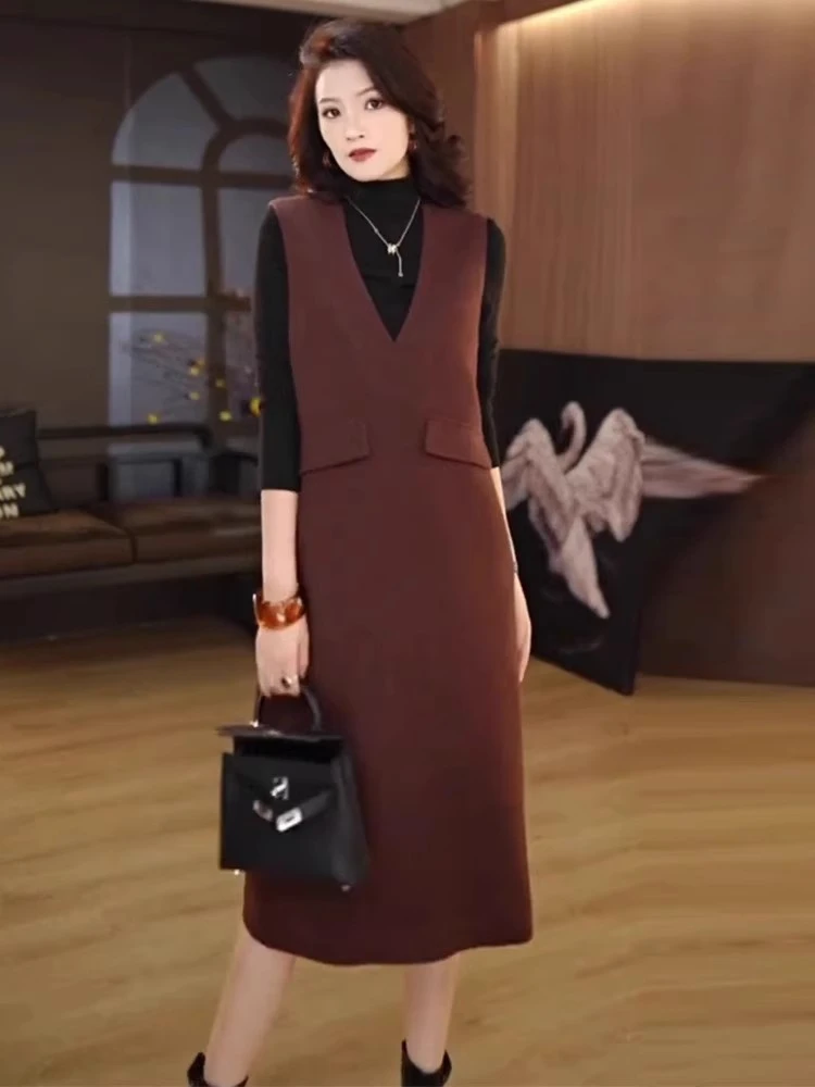 时尚气质V领连衣裙女2025春冬宽松显瘦百搭中长款直筒A字背心裙潮