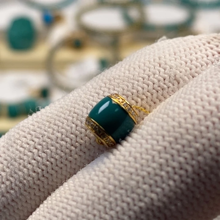 绿松石珠宝奇石18K金镶嵌Ａ１４０