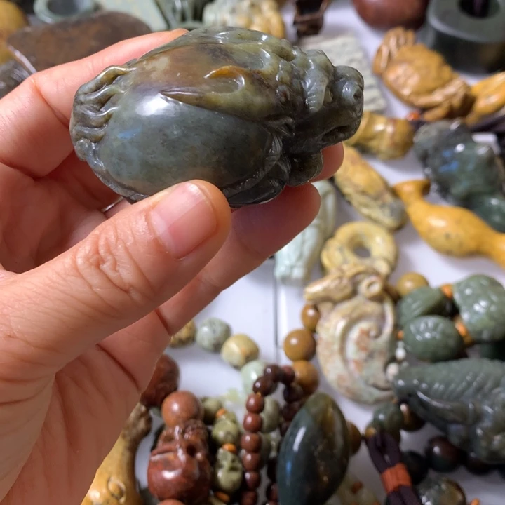 岫岩河磨玉（透闪石质玉）未镶嵌笔搁