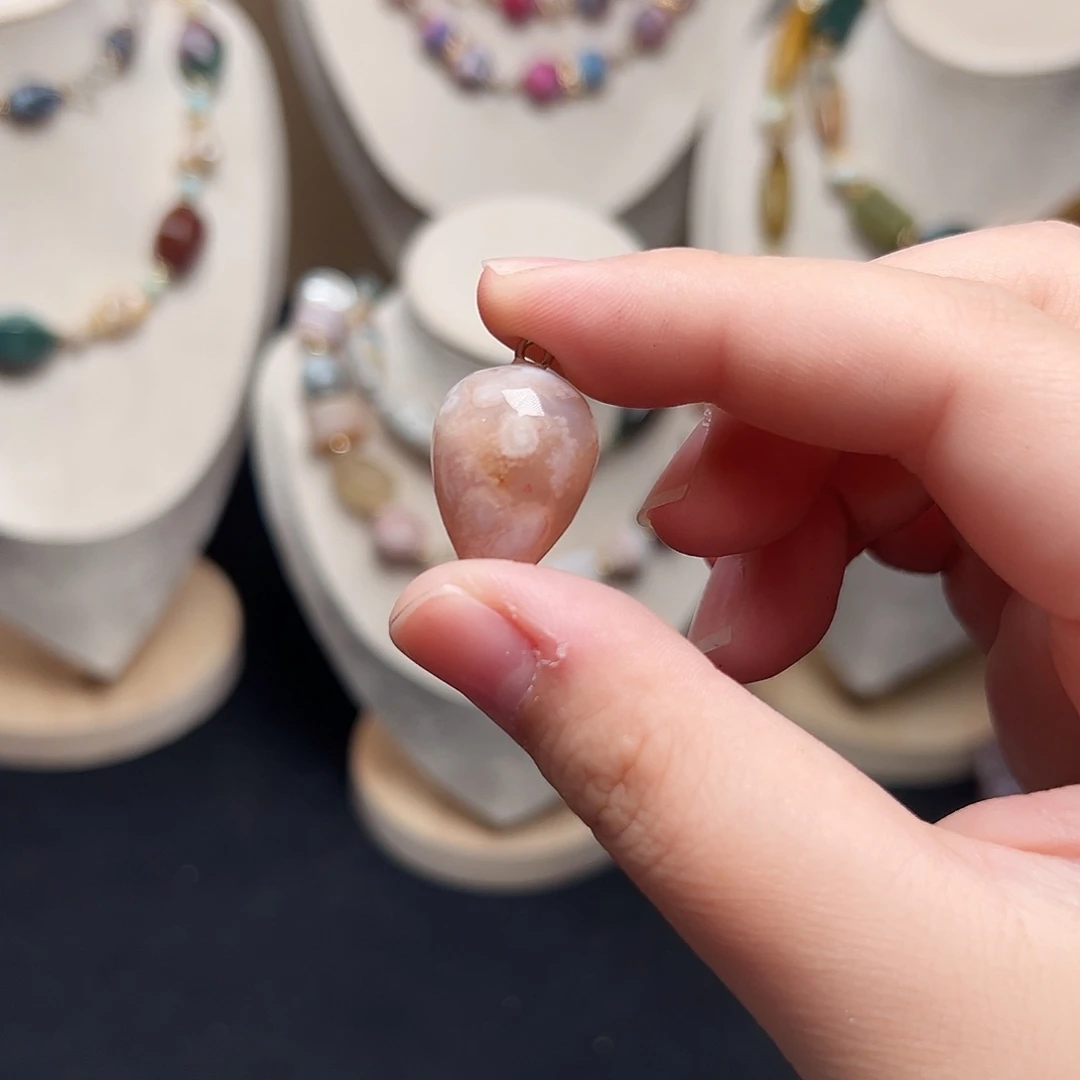 玛瑙/玉髓合金珠宝半成品W391，樱花玛瑙吊坠一个