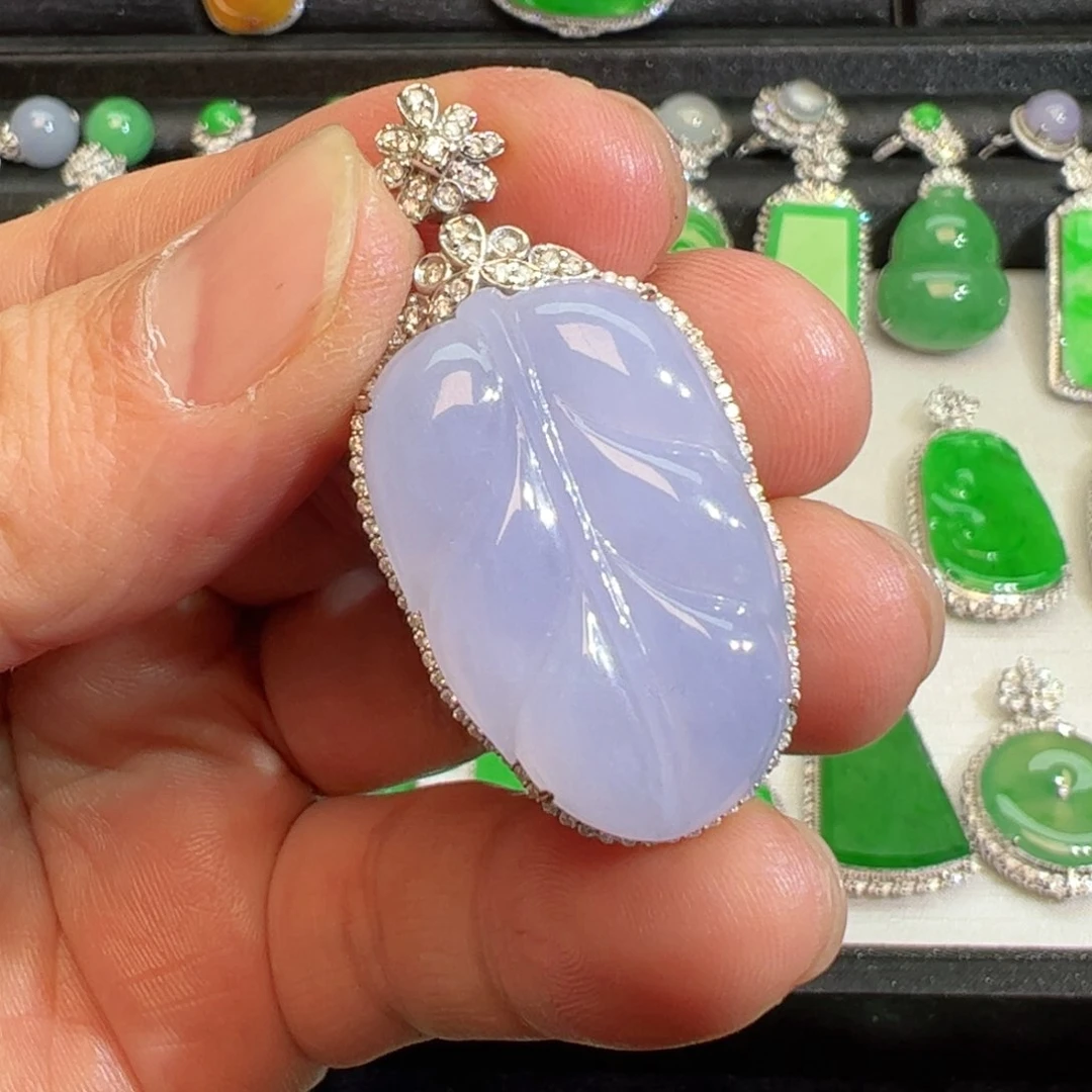 翡翠吊坠(不含链)18K金镶嵌