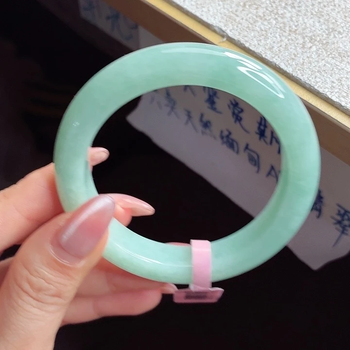 翡翠未镶嵌手镯手镯