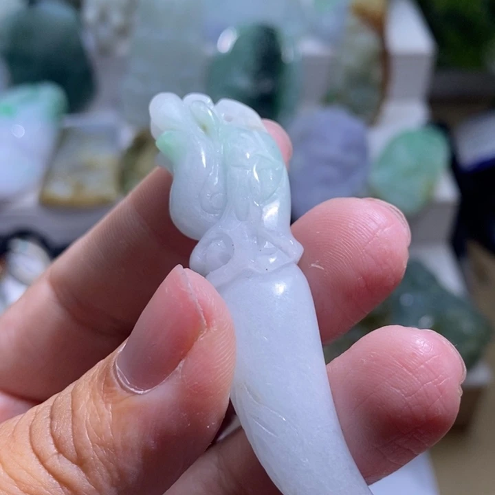 【闪购商品】颈饰未镶嵌翡翠龙牙