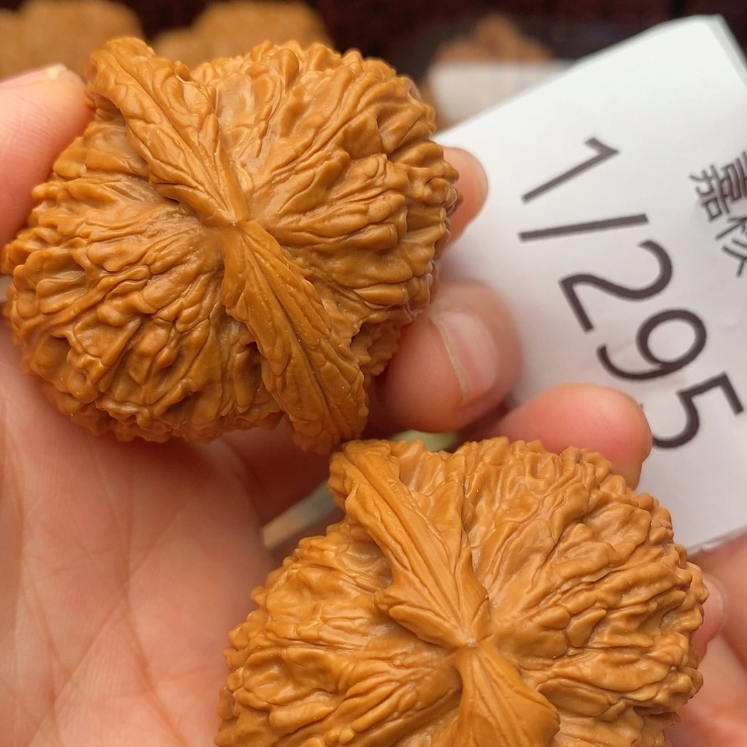 把件文玩核桃45白狮子
