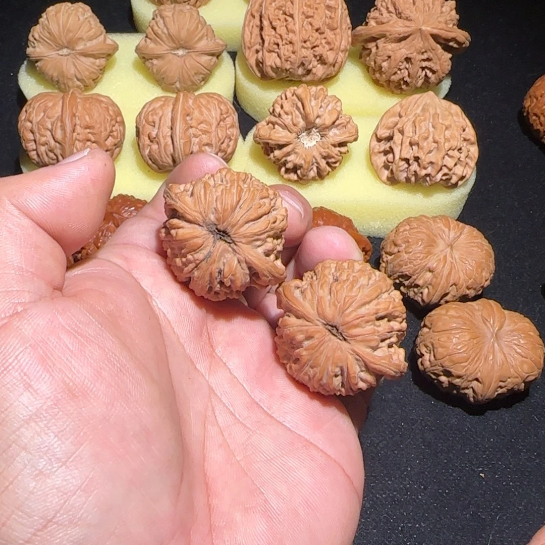 把件文玩核桃39泥鳅背