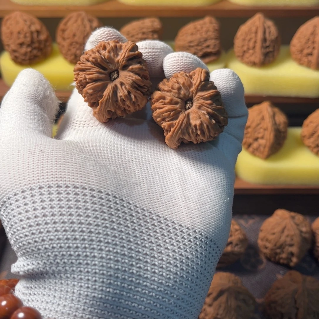 朝***拾37-40南疆石一对高炮