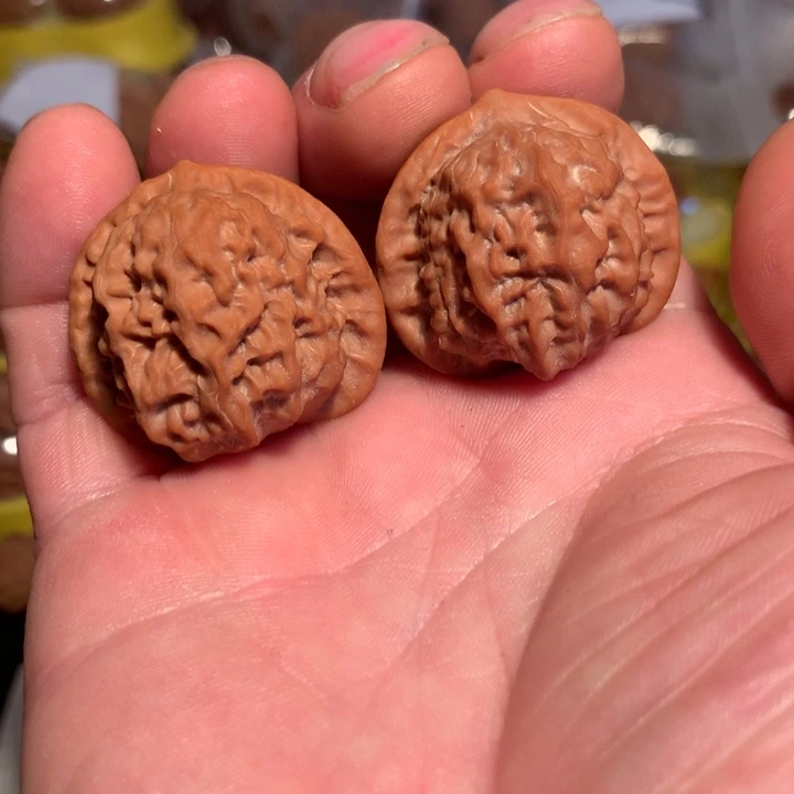 吊坠文玩核桃瓷娃娃35