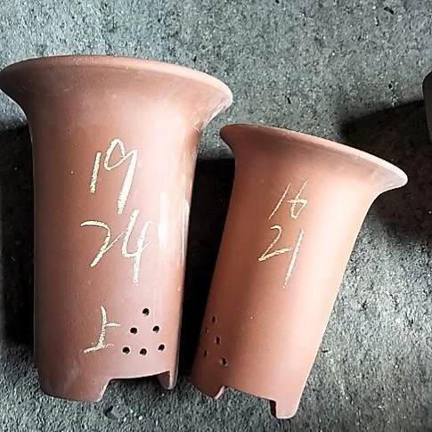 红泥兰花盆两个花盆