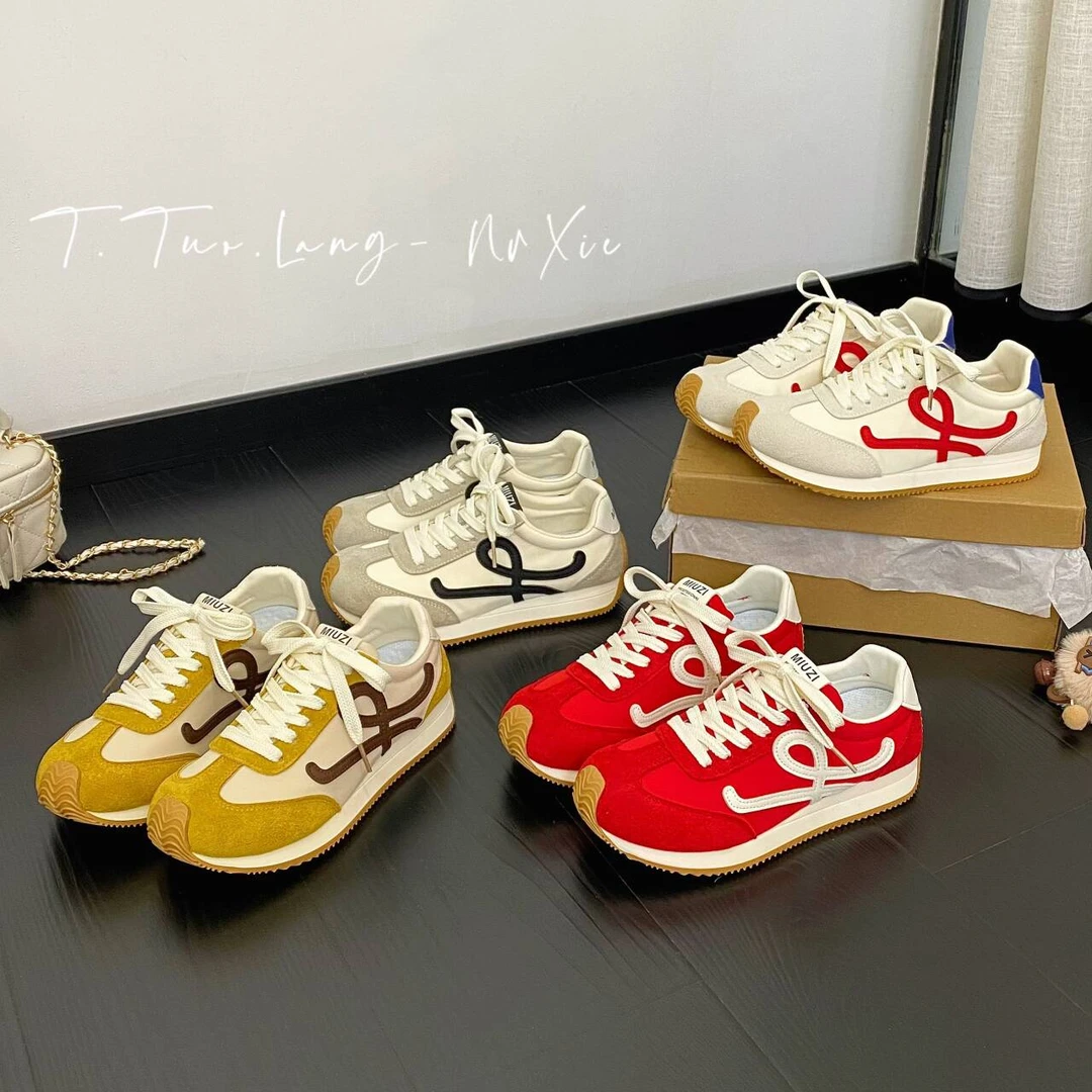 明星同款平底德训鞋时尚运放休闲鞋女2025春夏欧若风百搭阿甘潮鞋