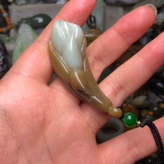 用***0和田玉未镶嵌把件总价138