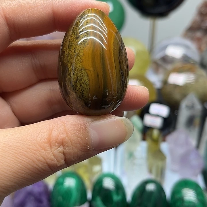 未镶嵌珠宝半成品水晶62克黄虎晶蛋
