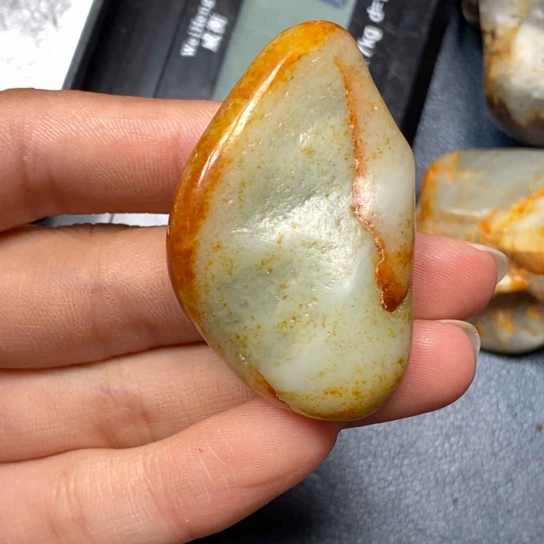 和田玉（糖玉）未镶嵌挂件