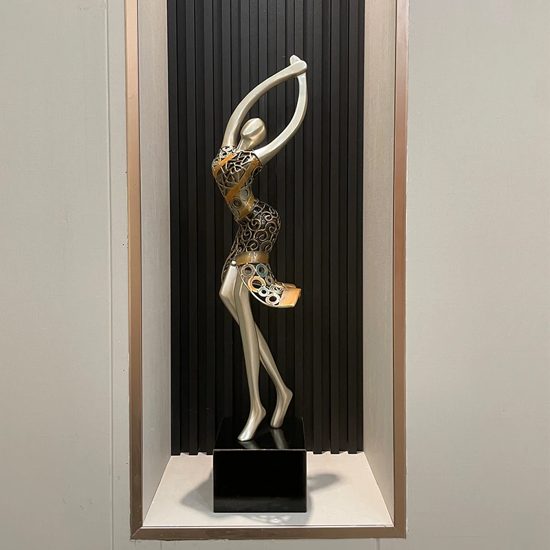 美式金属壁龛摆件后现代人形雕塑工艺品设计师原创落地装饰品