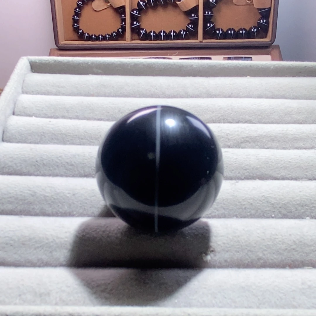 玛瑙/玉髓颈饰未镶嵌阿*?