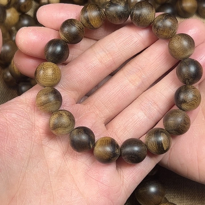 沉香手串越南芽庄白棋楠