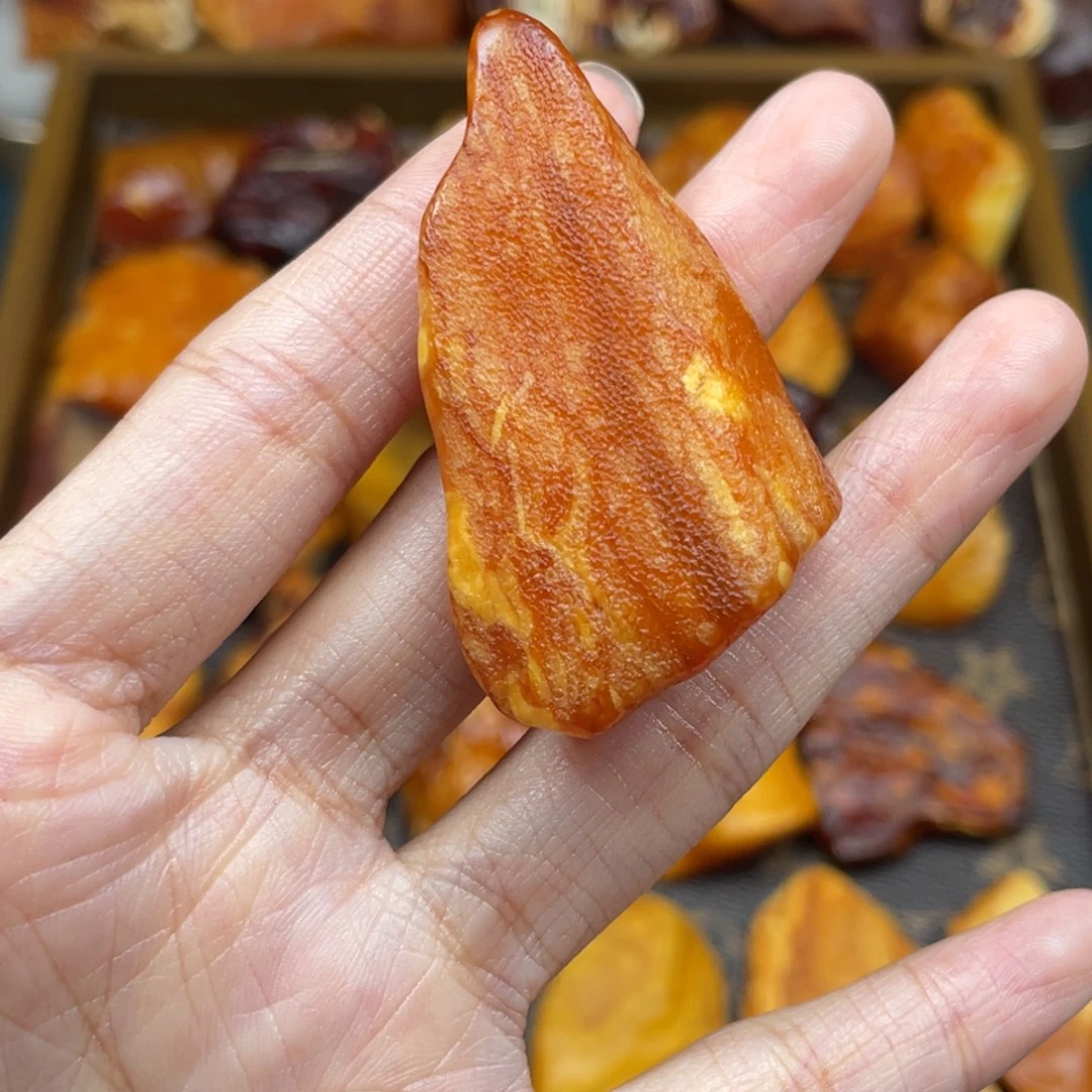 琥珀未镶嵌珠宝奇石