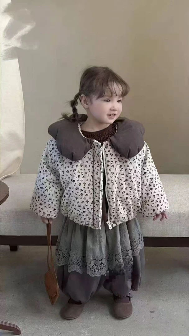 女休闲风洋气花朵棉服冬季森系常规款碎花韩版女宝娃娃领秋冬波点