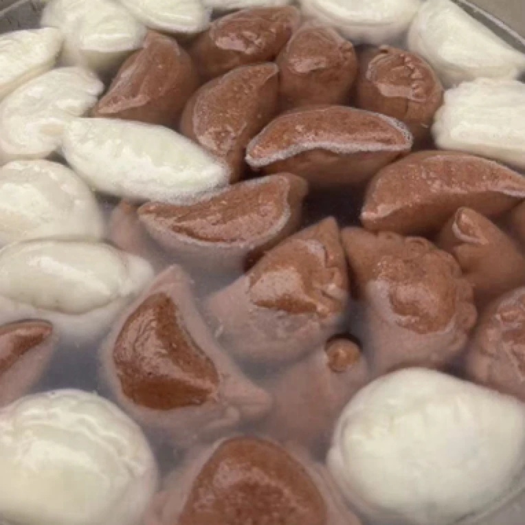 贵州安顺手工荷叶耙耙猪儿粑月亮粑粑包糖粑