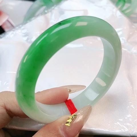 未镶嵌手镯翡翠1792
