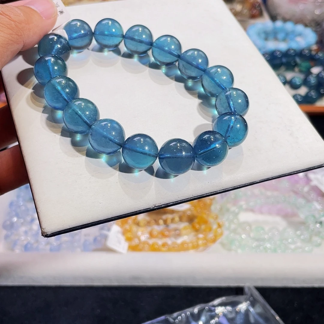 天然辰砂魔鬼海绿宝13.5mm孤品