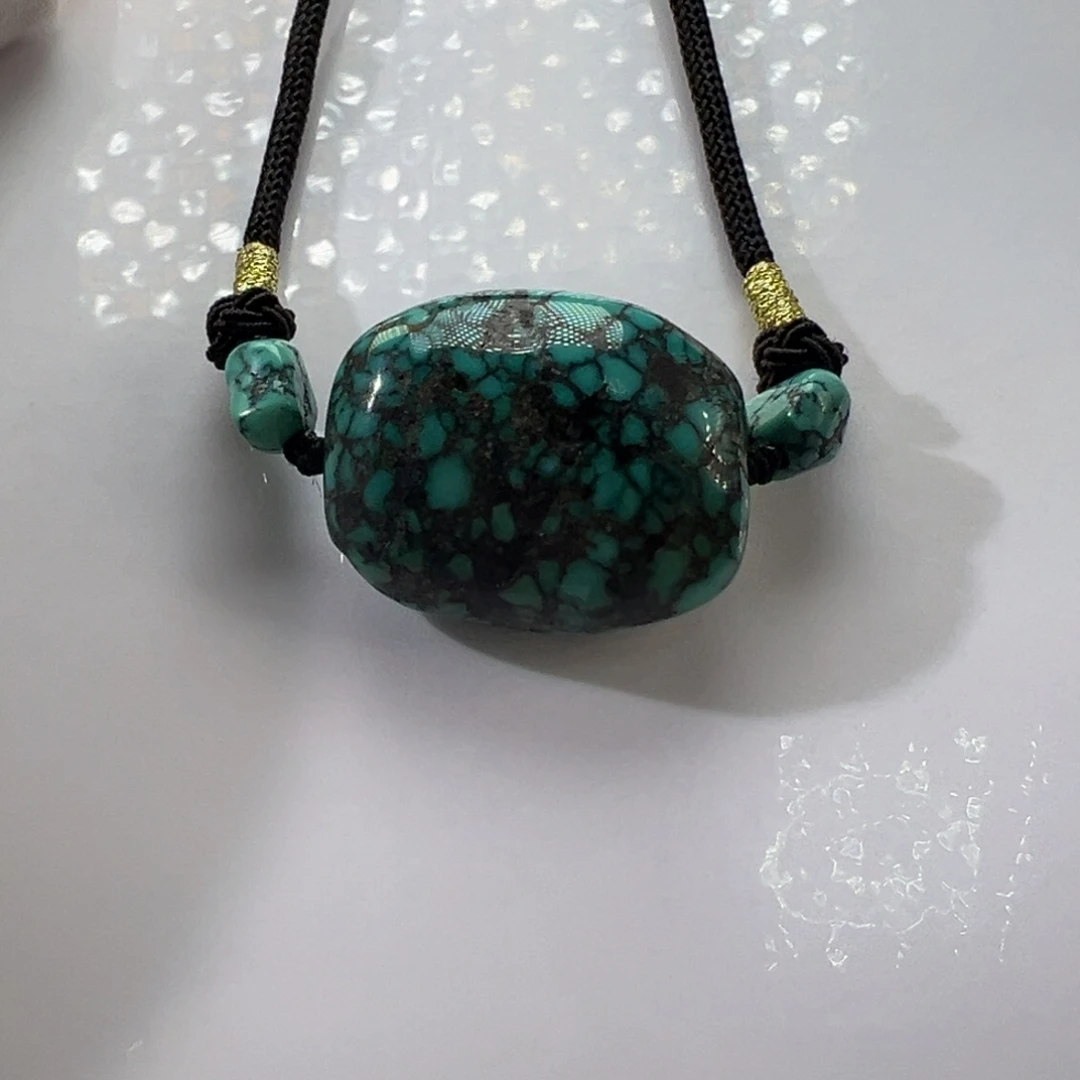 绿松石未镶嵌挂件