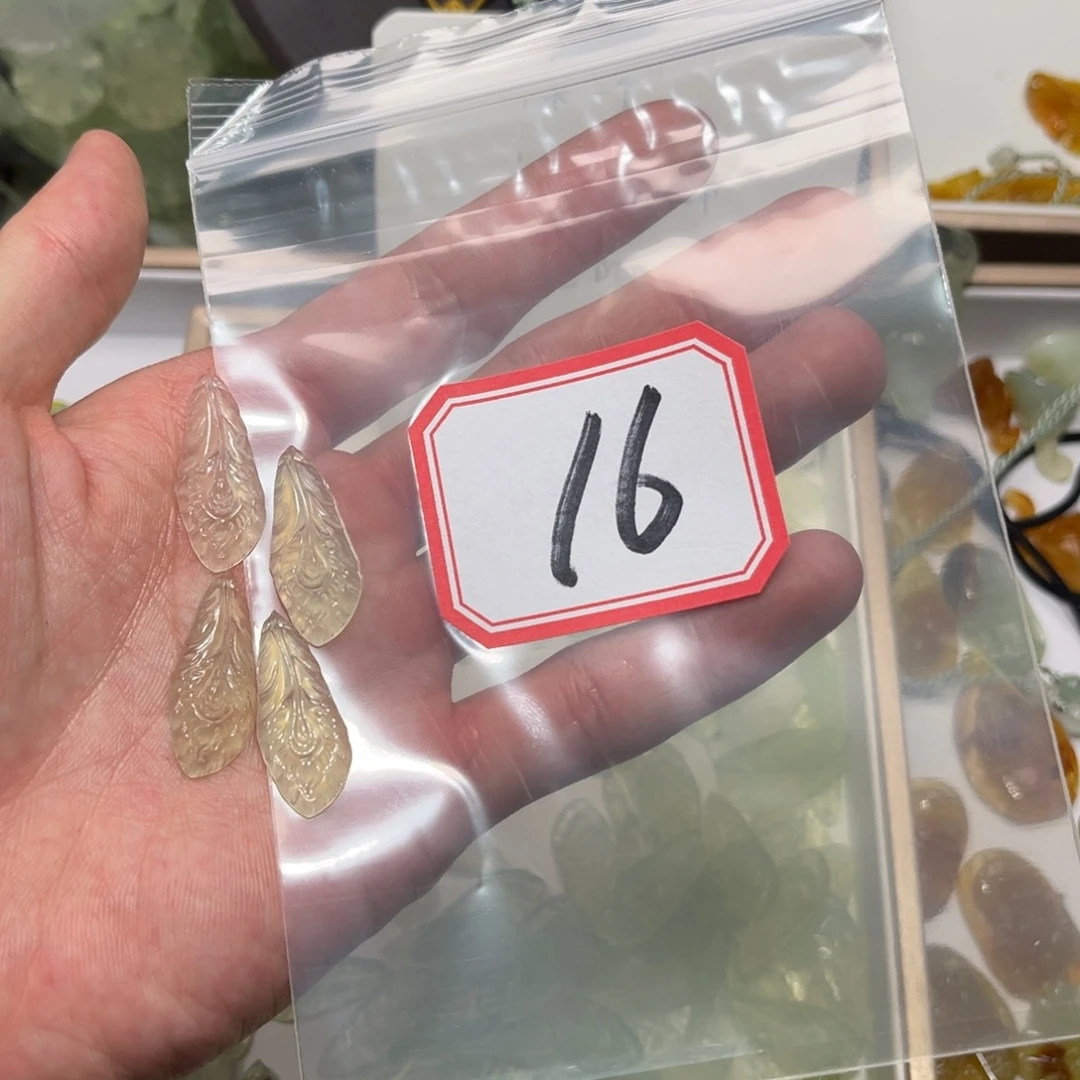 K***y合金蛇纹石玉颈饰