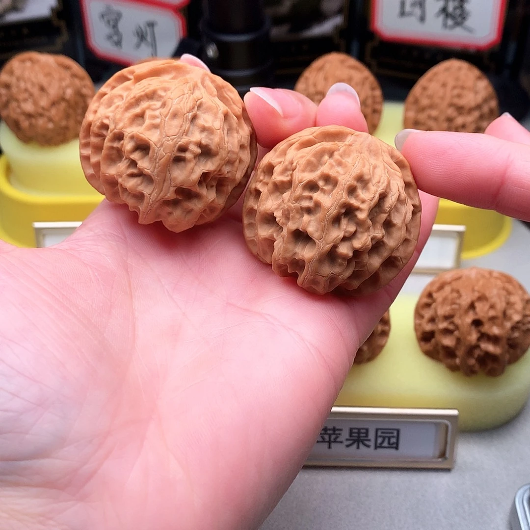 文玩核桃吊坠40尺苹果园18号