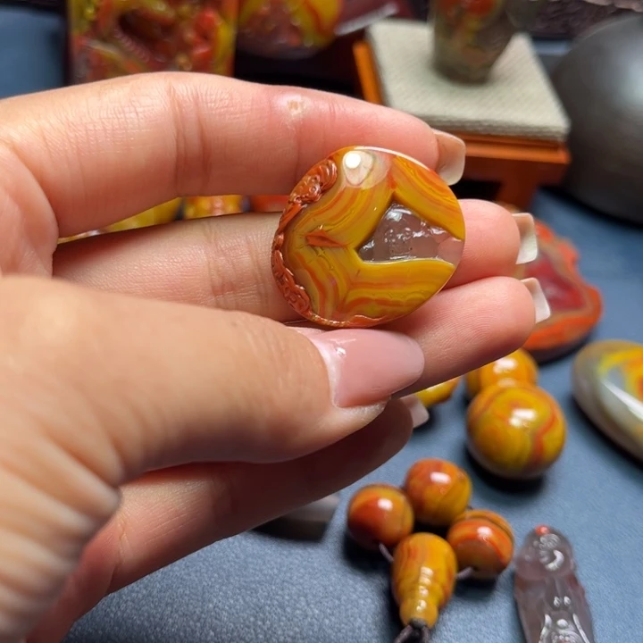 玛瑙/玉髓未镶嵌颈饰