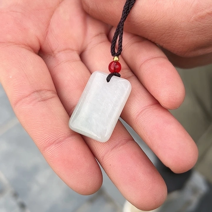 石英质玉颈饰未镶嵌