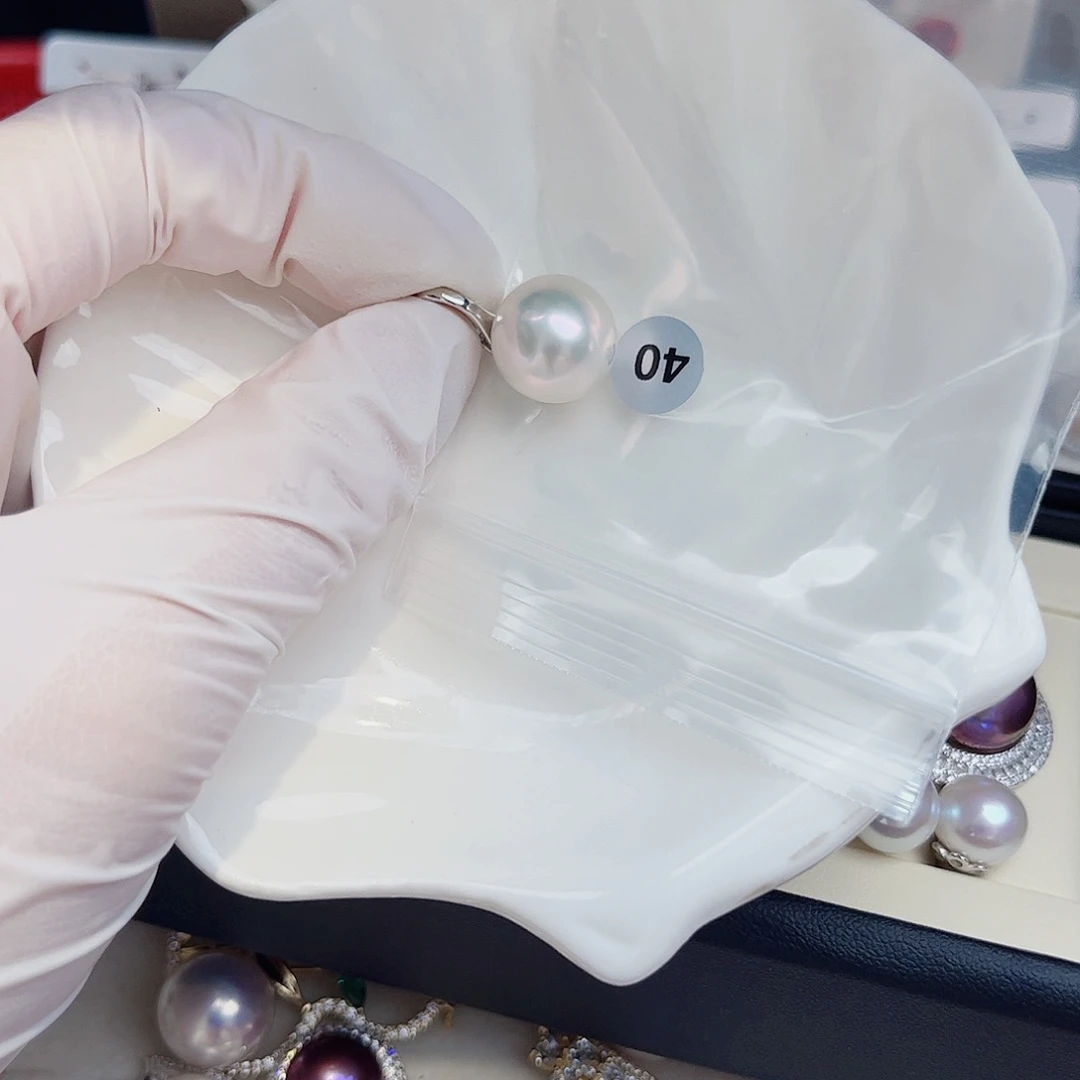 银S925镶嵌淡水珍珠耳饰