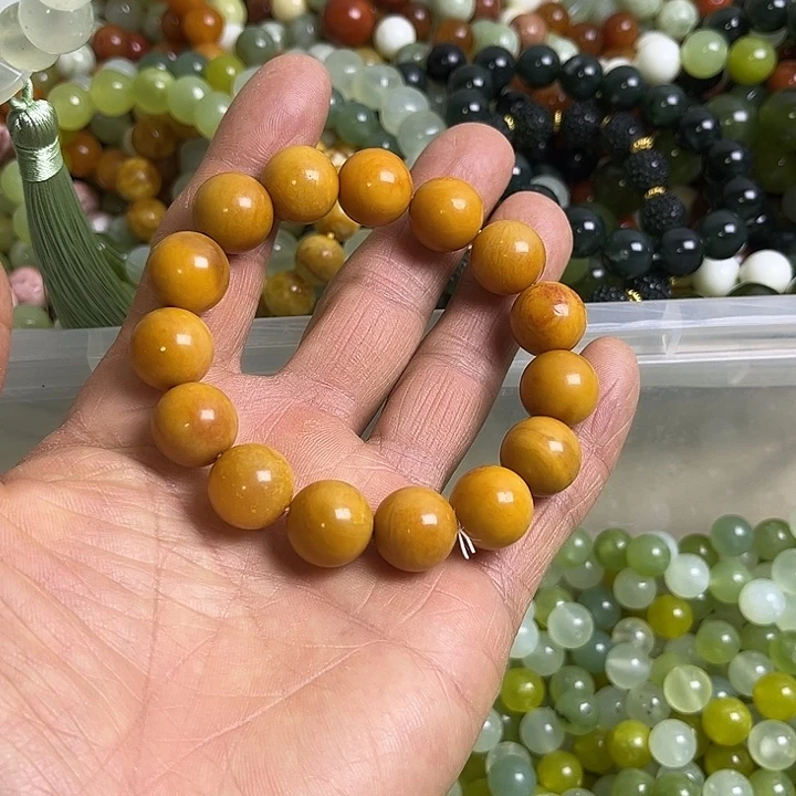 合金蛇纹石玉颈饰