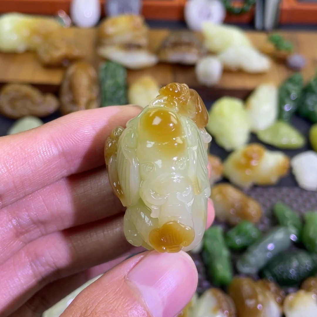 颈饰未镶嵌和田玉淡***福
