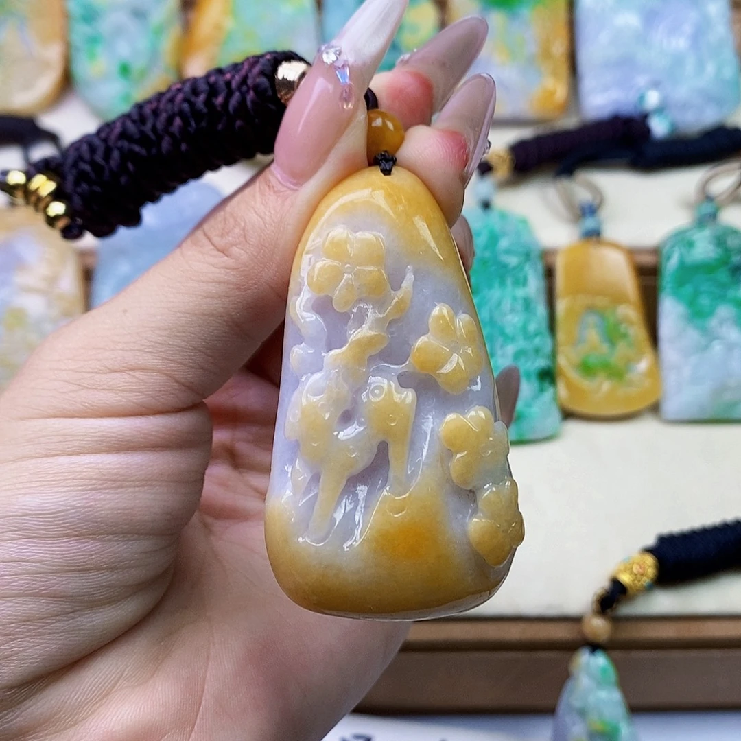 翡翠未镶嵌颈饰翡翠