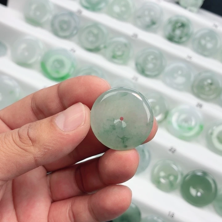 翡翠未镶嵌颈饰缅甸天然A货翡翠29.6-5.6