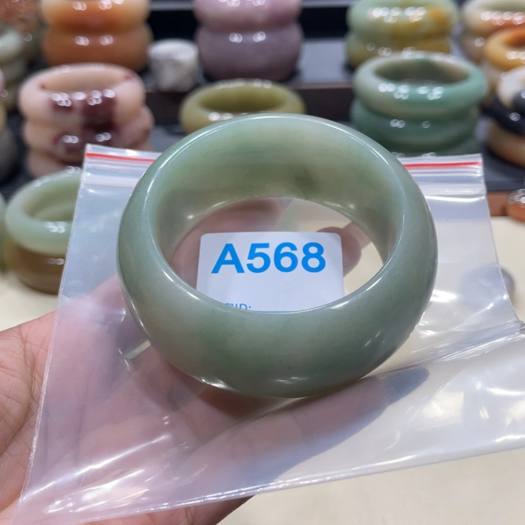 未镶嵌手镯石英岩玉～*