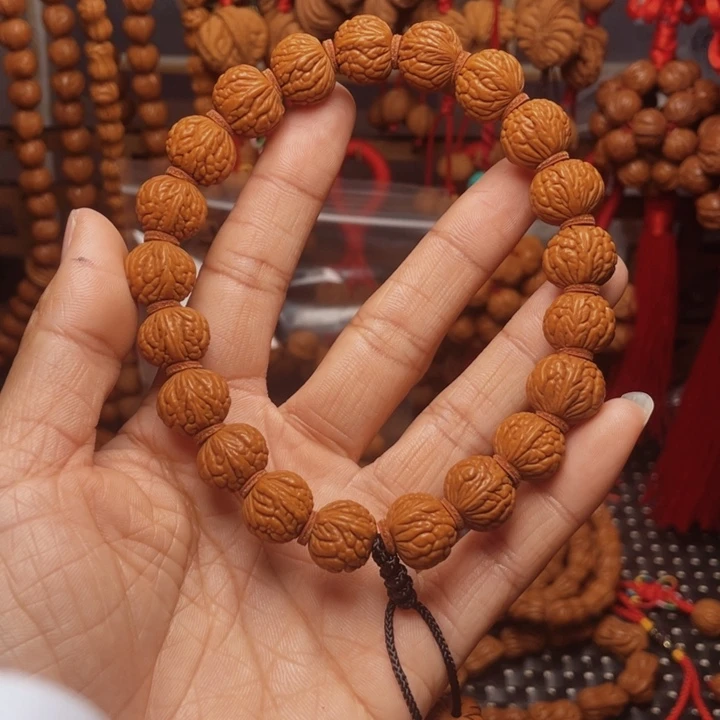 *****木质类龙纹桃枭挂件