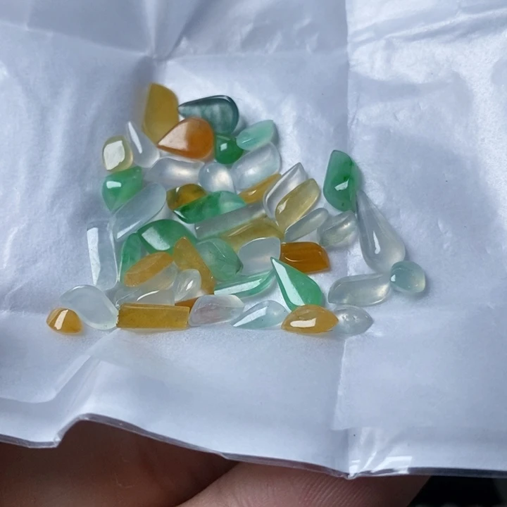 未镶嵌定制翡翠欣**荣